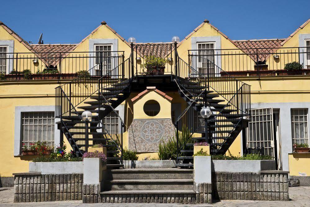 Agriturismo Il Casale Delle Ginestre 菲乌米奇诺 外观 照片