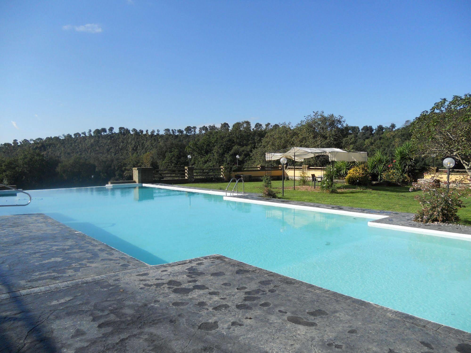 Agriturismo Il Casale Delle Ginestre 菲乌米奇诺 外观 照片