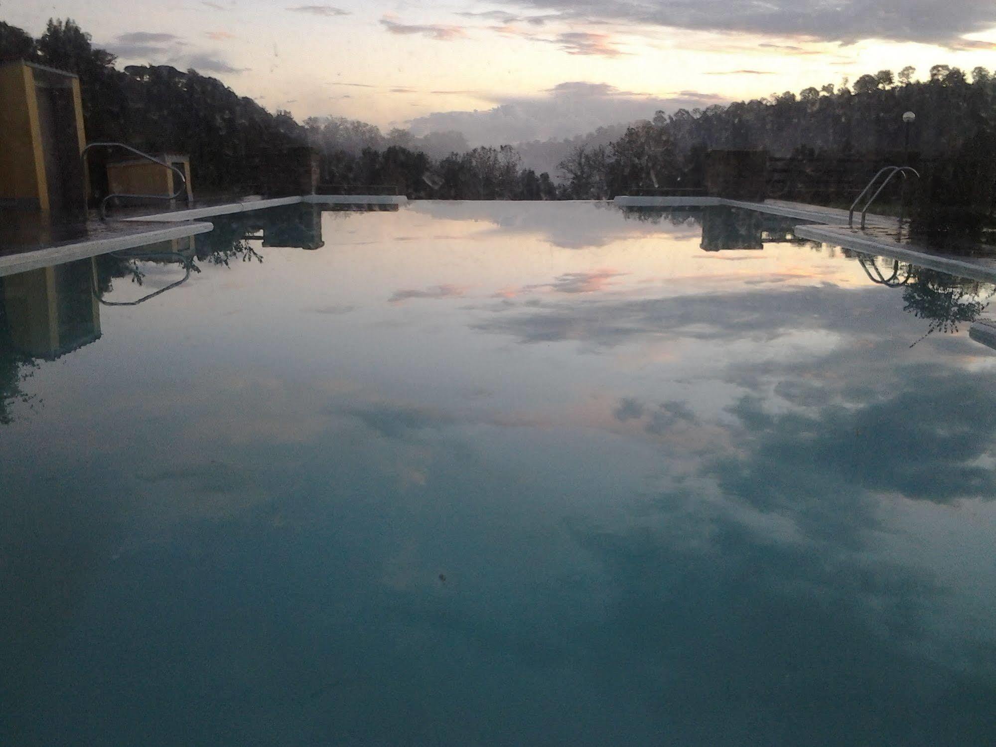 Agriturismo Il Casale Delle Ginestre 菲乌米奇诺 外观 照片