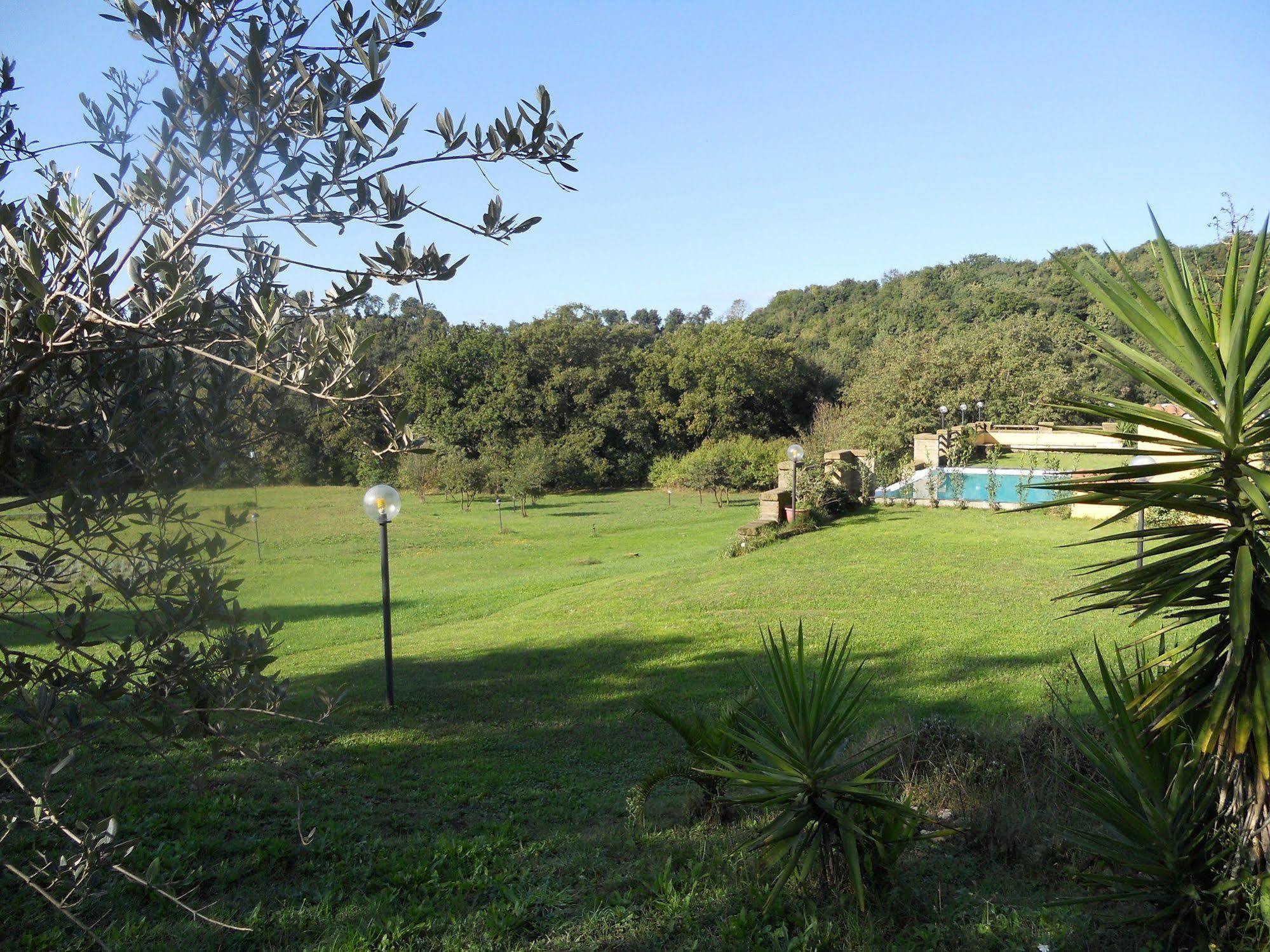 Agriturismo Il Casale Delle Ginestre 菲乌米奇诺 外观 照片